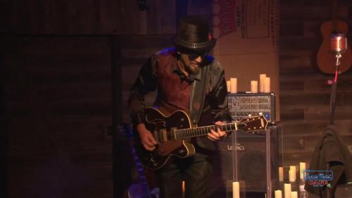 Sequence-01.Still032